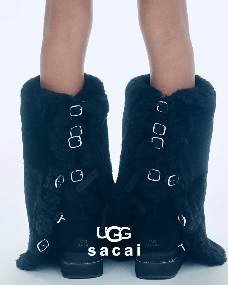 어그 X 사카이 팝업