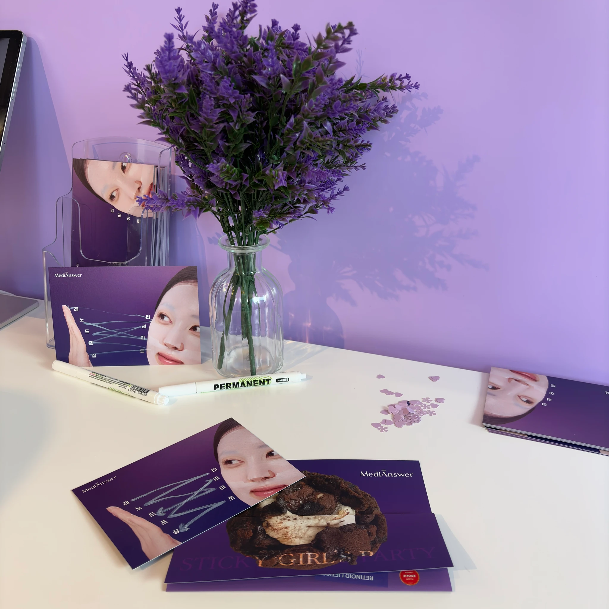 메디앤서 팝업 - 스티키 걸스 파티 대표 이미지