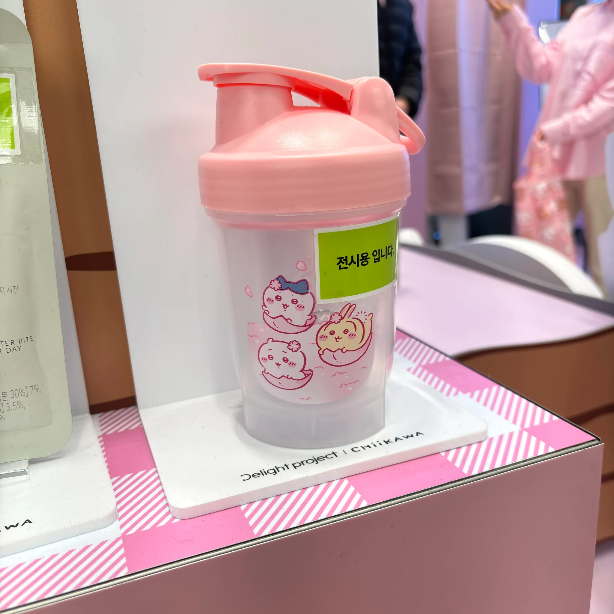 딜라이트 프로젝트ㅣ먼작귀 in 올리브영 홍대 타운 후기 이미지 4