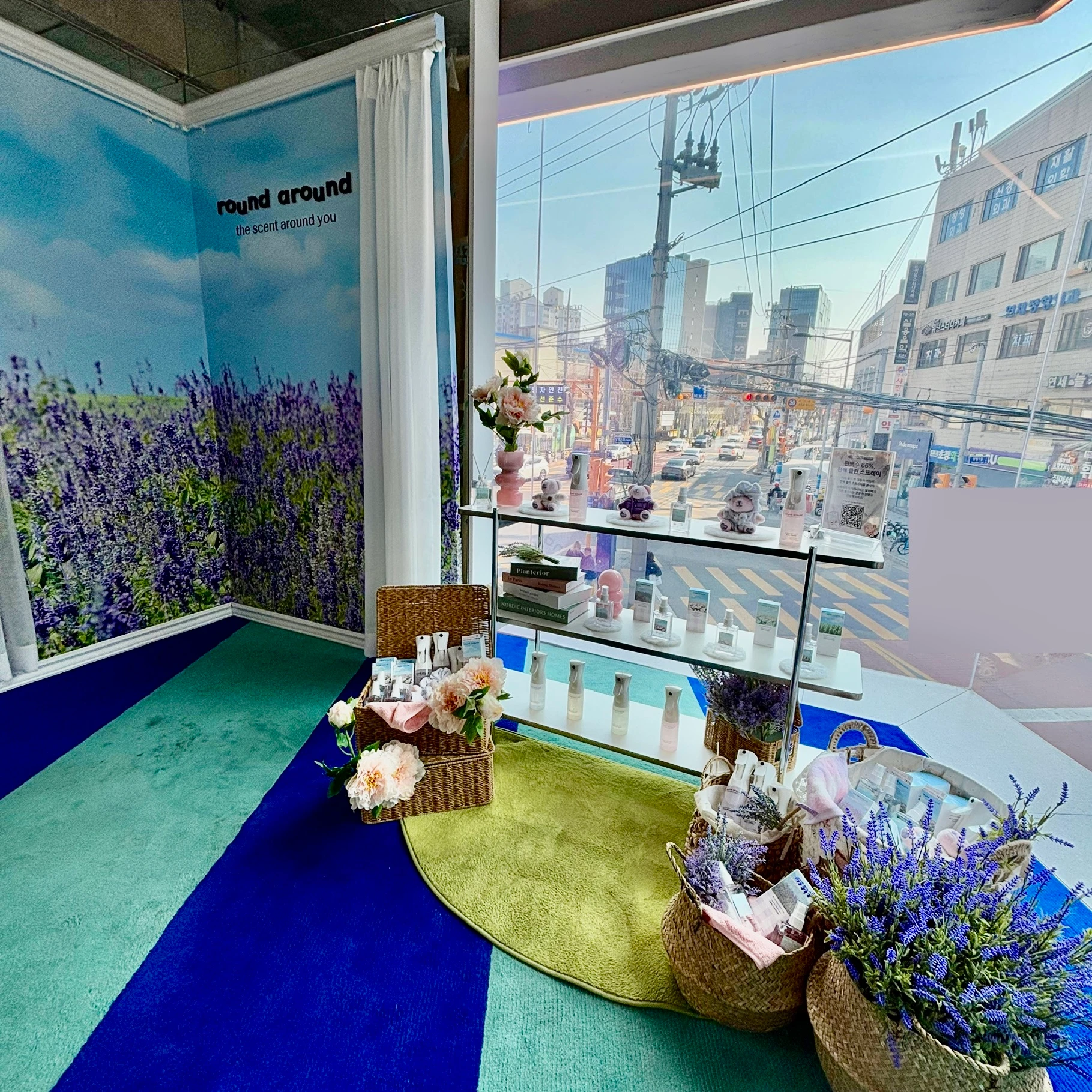 라운드어라운드 X 테토 팝업 후기 이미지 2